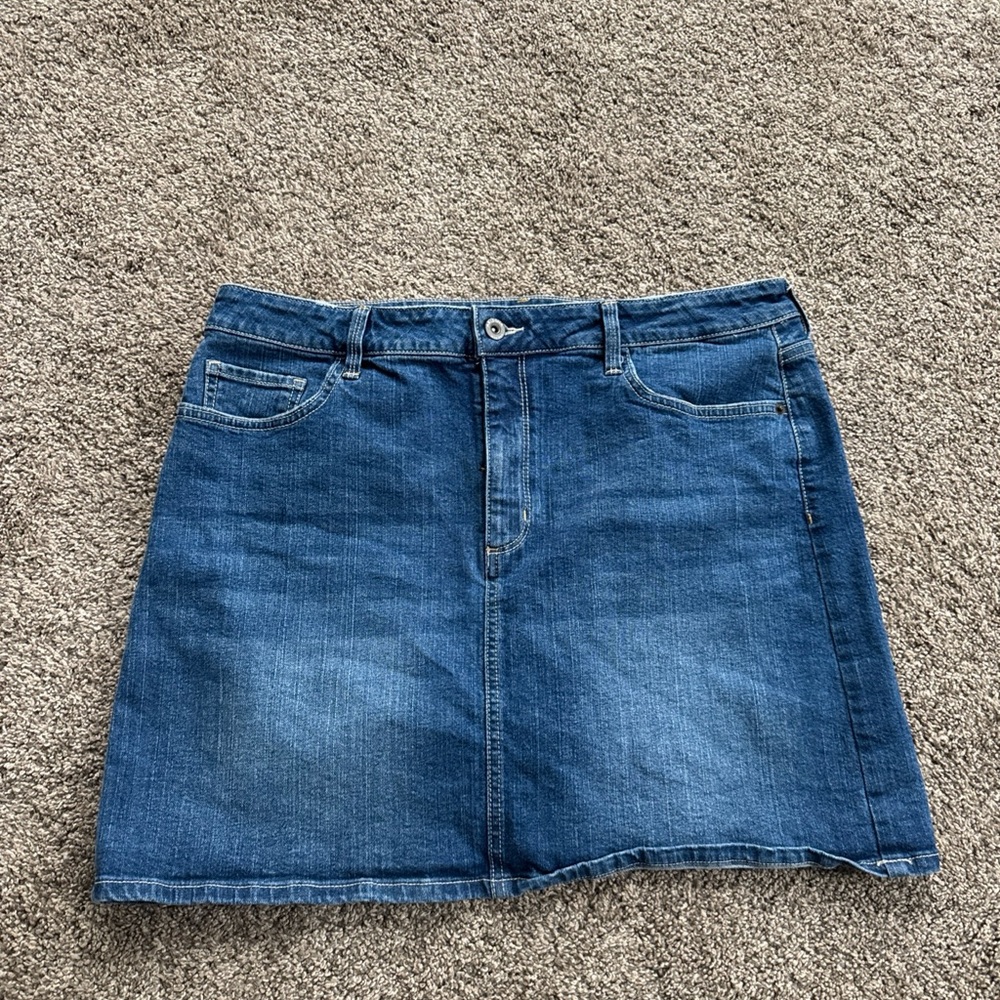 Arizona Jean Co Women’s Size 13 Classic Blue Denim Skirt